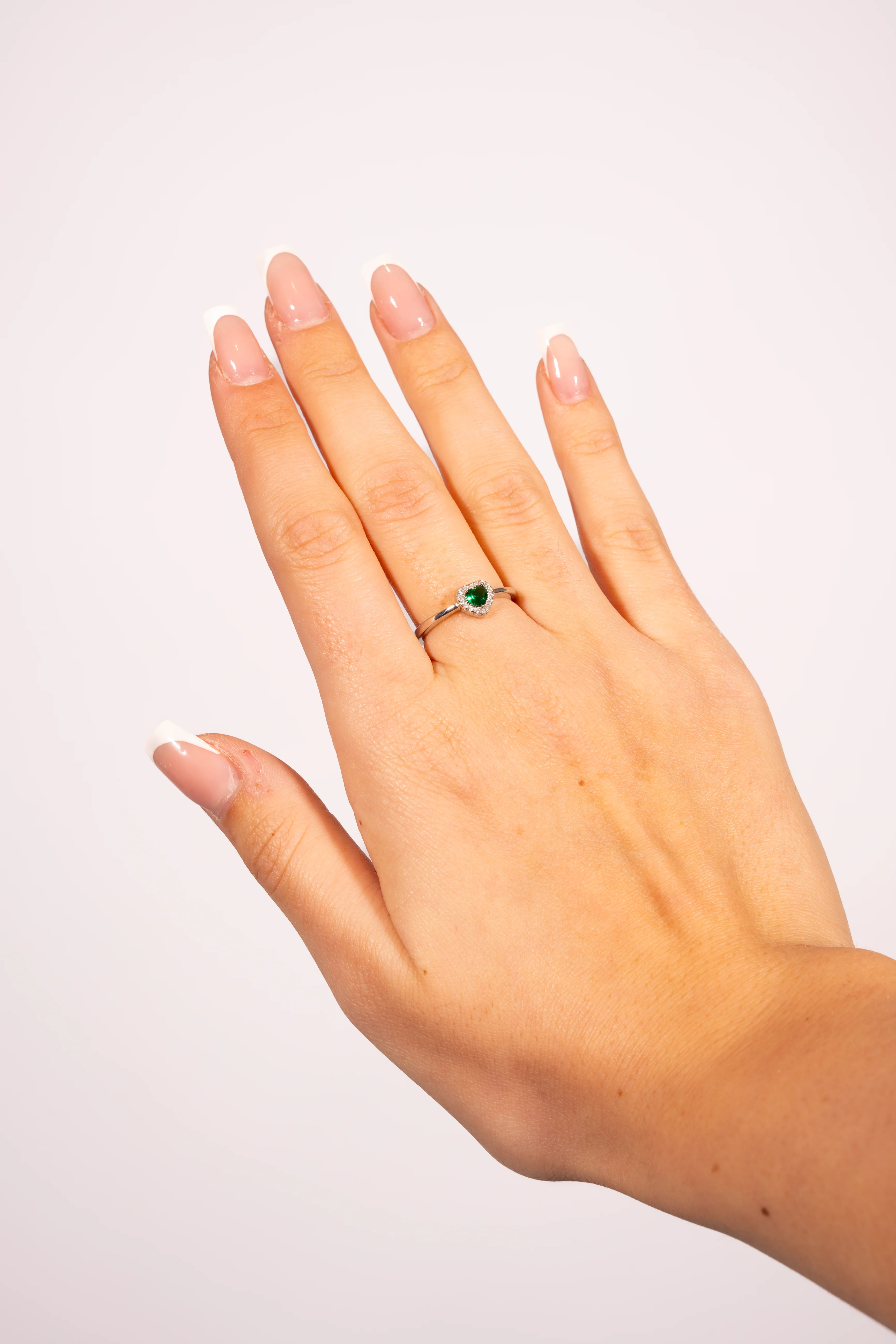 Anello Solitario Mini Cuore - Il regalo perfetto per la Sorella - Image 4